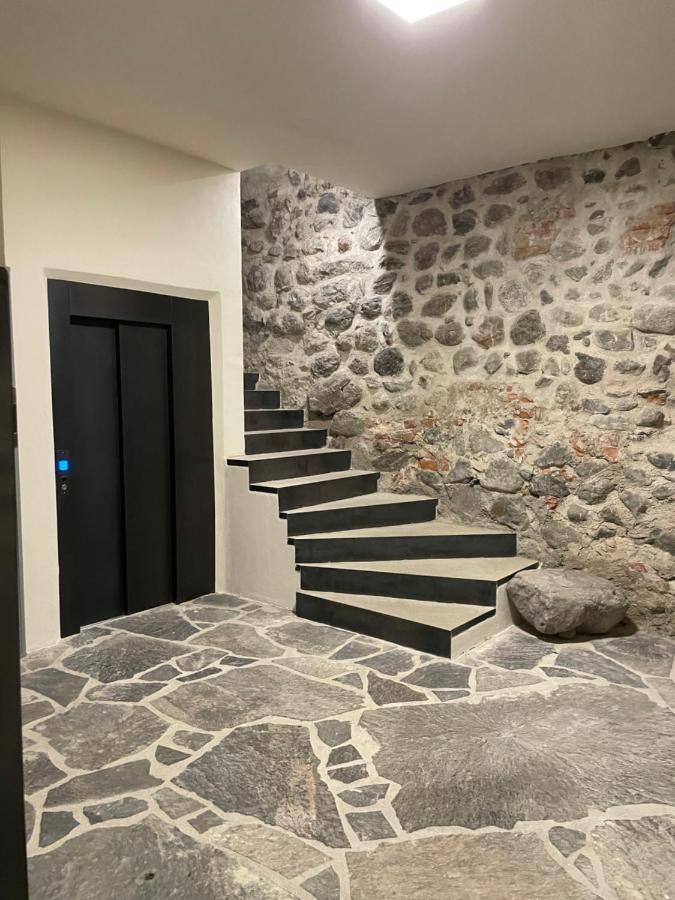 Rosa'S Boutique Apartment & Parking ميرانو المظهر الخارجي الصورة